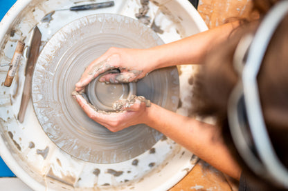 1:1 Wheel Throwing Workshop
